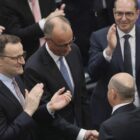 Merz im zweiten Wahlgang zum Bundeskanzler gewählt