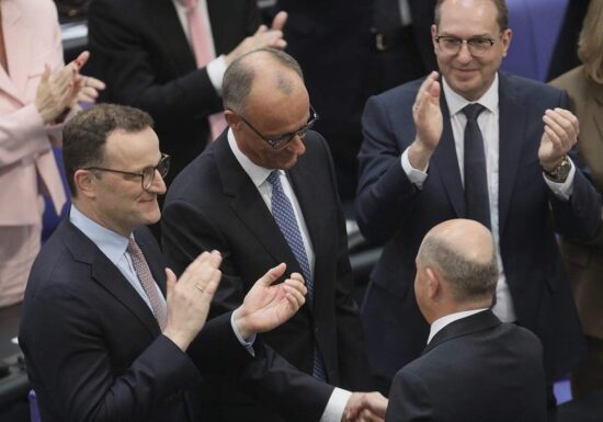 Merz im zweiten Wahlgang zum Bundeskanzler gewählt