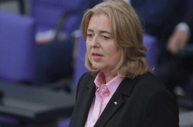 Bas schlägt Doppelhaushalt für 2025 und 2026 vor