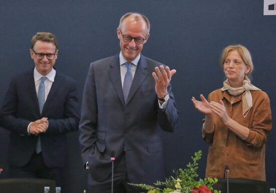 Insa: Union legt zu - SPD verliert leicht