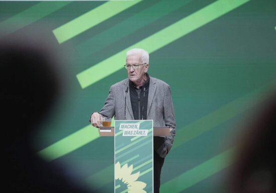 Kretschmann wirft Grünen ungeklärtes Verhältnis zur Migration vor