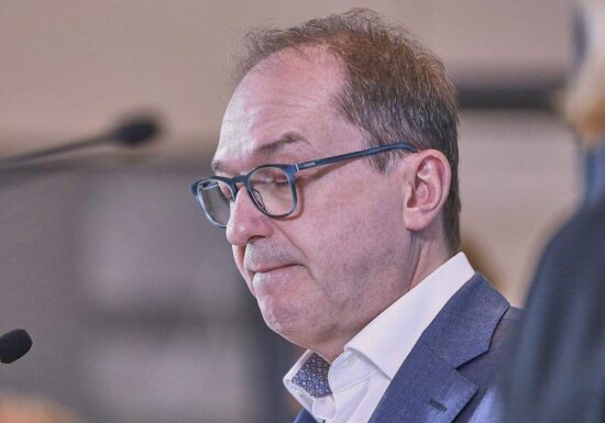 Van Aken kritisiert Dobrindts Absage an AfD-Verbotsverfahren