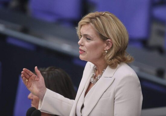 Klöckner lädt russischen Botschafter nicht zum 8. Mai ein
