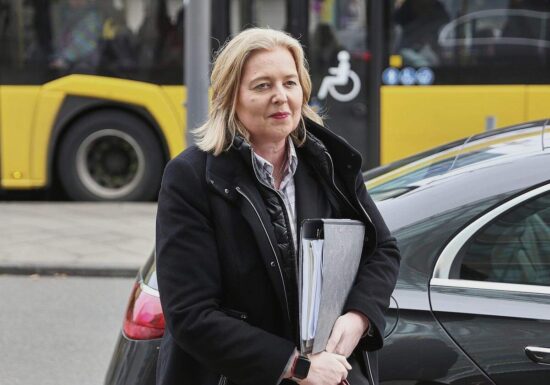 Bas hält sich politische Zukunft offen