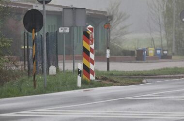 SPD-Innenexperte spricht von "Risiken" bei Zurückweisungen