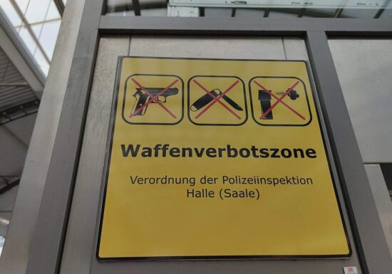 Landkreistag sieht wenig Kapazitäten für mehr Messer-Kontrollen
