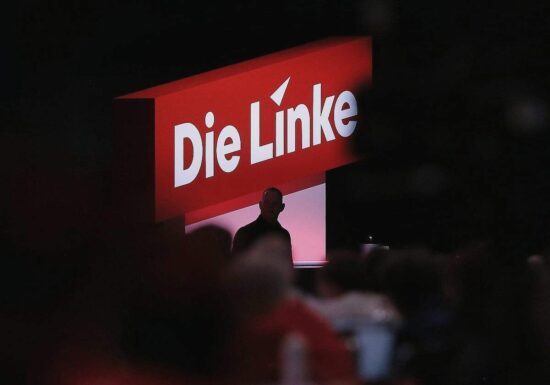 Politologen: Linke ist nicht extremistisch