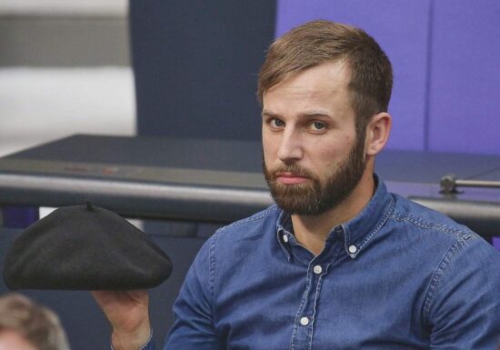 Linken-Abgeordneter Bauer nimmt wieder an Bundestagssitzung teil