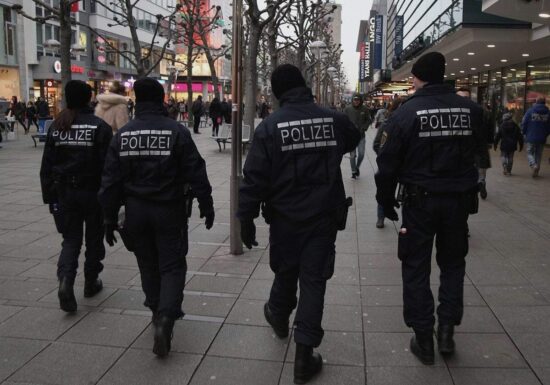 Sicherheitspolitiker warnen vor verschärfter Sicherheitslage