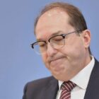Brantner pocht auf Begründung für Dobrindts Zurückweisungen