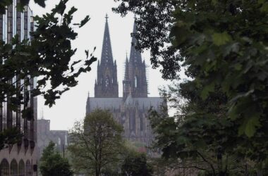Weltkriegsbomben in Köln erfolgreich entschärft