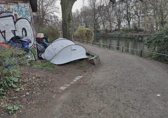Wohnungslosenhilfe fordert Trinkwasserstellen für Obdachlose