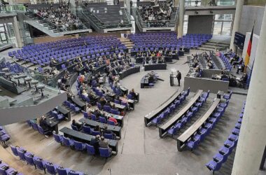 Koalition verteidigt geplante Diätenerhöhung