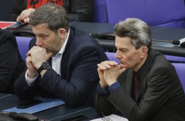 Mützenich: Friedenspapier kein Angriff auf Klingbeil