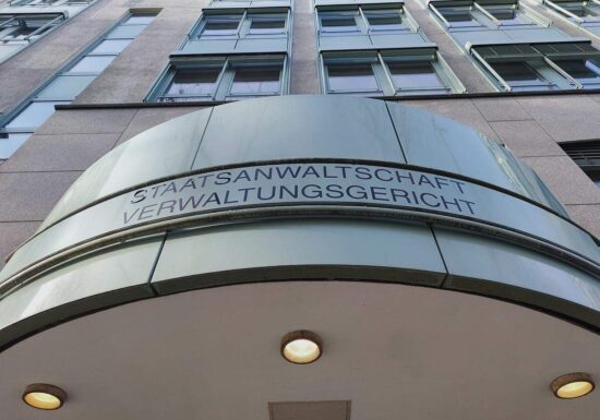 Justizminister verurteilen Angriffe auf Richter