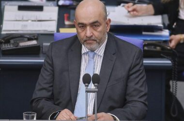 Nouripour mahnt zu ehrlichem Dialog mit Israel
