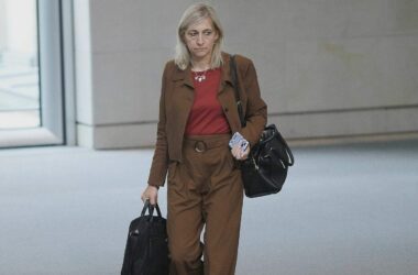 Grüne kritisieren Warkens Umgang mit Maskenbericht