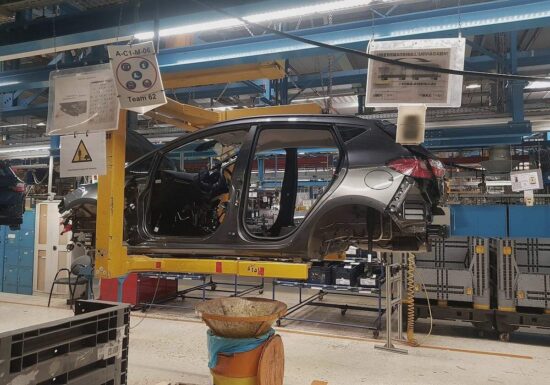 Etwas mehr Aufträge für Verarbeitendes Gewerbe im April