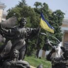 Ukraine meldet massive russische Luftangriffe