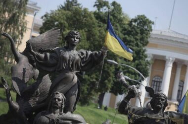 Ukraine meldet massive russische Luftangriffe