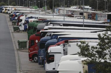 Etwas weniger mautpflichtige Lkws auf Autobahnen
