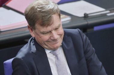 Stegner verteidigt Wadephul gegen Unions-Kritik