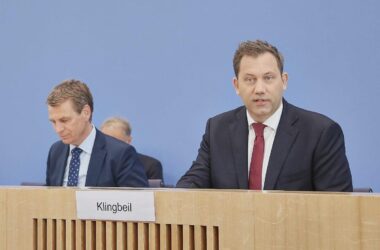 Haushalt: Klingbeil plant Rekordinvestitionen und höhere Schulden