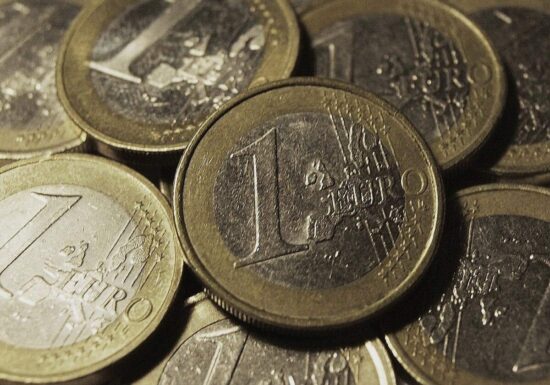 Arbeitgeber und Gewerkschaften noch uneins über Mindestlohnerhöhung