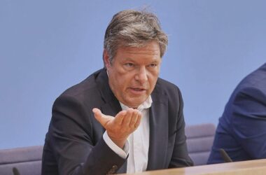 Bericht: Habeck geht als Gastdozent an US-Elite-Universität