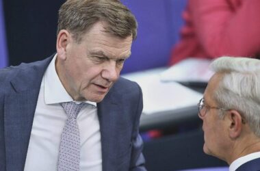 Röttgen für weniger Völkerrechtsfokus in Außenpolitik