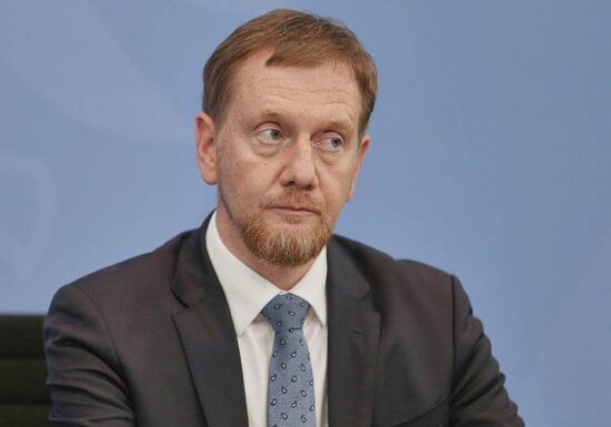 Kretschmer kritisiert Nato-Beschluss als "gewaltige Hypothek"