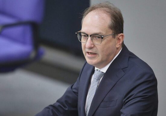 Polizeibeauftragter will von Dobrindt Rechtssicherheit an Grenze