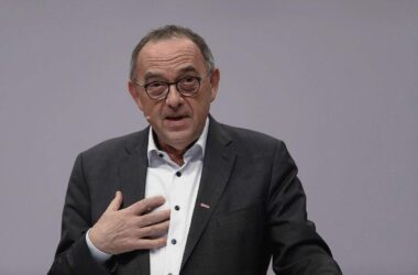 Walter-Borjans fordert breite Kursdebatte in SPD
