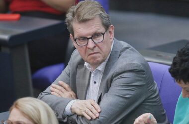 Stegner fordert Debatte über Friedenspolitik auf SPD-Parteitag
