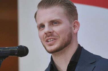 Klüssendorf weist CDU-Kritik an Stromsteuer-Entscheidung zurück