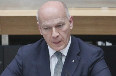 Berlins Regierender unterstützt Dobrindts Zurückweisungen