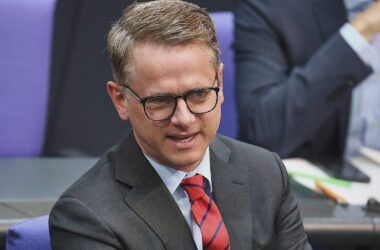 Linnemann drängt auf Stromsteuer-Senkung für private Haushalte