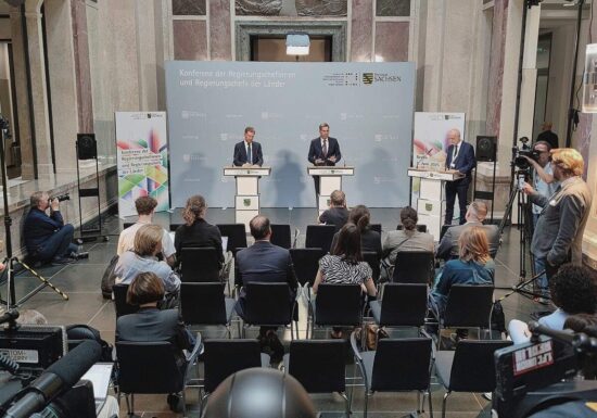 "Schutzpatrone der Kommunen": MPK drängt auf finanziellen Ausgleich
