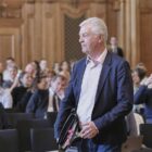 Dobrindt will sich bei Compact-Verbot nicht positionieren