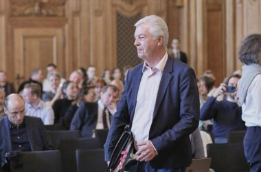 Dobrindt will sich bei Compact-Verbot nicht positionieren