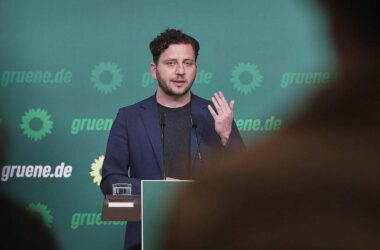 Banaszak attackiert die SPD nach Mindestlohn-Entscheidung