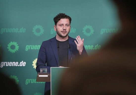 Banaszak attackiert die SPD nach Mindestlohn-Entscheidung