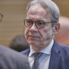 Brandanschlag auf Bundeswehr-Fahrzeuge: Maier will besseren Schutz