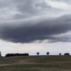 Wetterdienst warnt vor schweren Gewittern im Osten und Süden