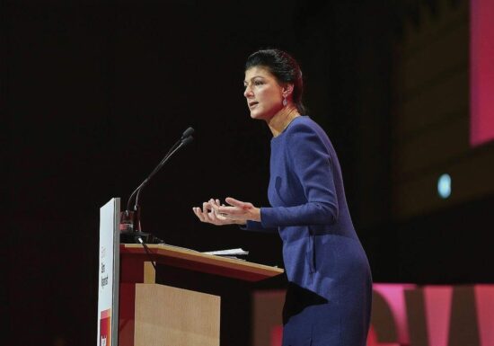 Wagenknecht fordert Verurteilung von Israels Iran-Angriff
