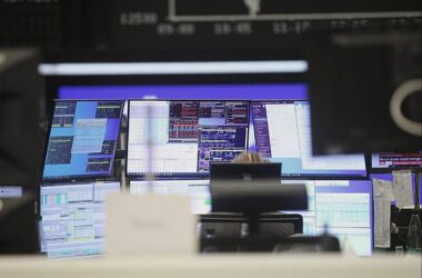 Dax lässt nach - Anlegergemeinde gespalten