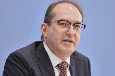 Dobrindt reist überraschend nach Israel
