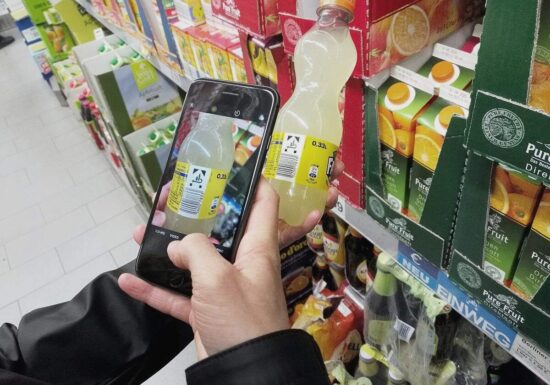 Immer mehr Deutsche zahlen mit Smartphone