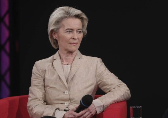Von der Leyen warnt Ungarn vor Unterdrückung von Pride-Parade