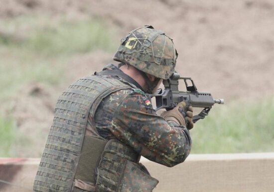 Otte wirft Pistorius Versäumnisse bei Modernisierung vor